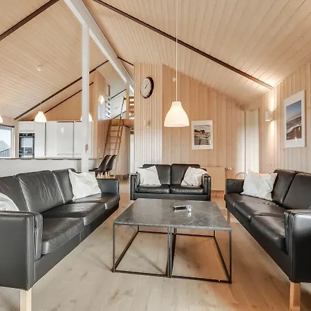 House With Pool, Spa, And Sauna By The Sea - Sj220 *