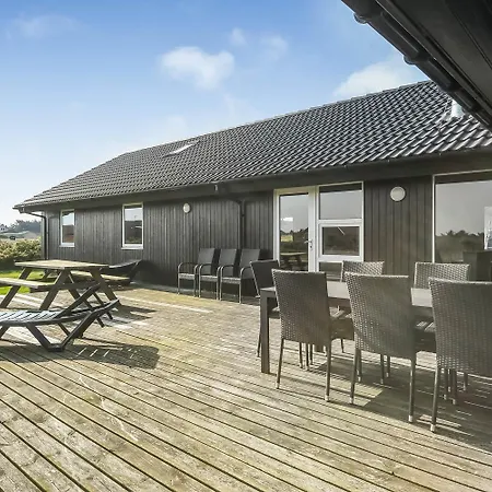 Semesterbostad House With Pool, Spa, And Sauna By The Sea - Sj220 *