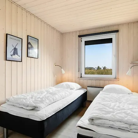 House With Pool, Spa, And Sauna By The Sea - Sj220