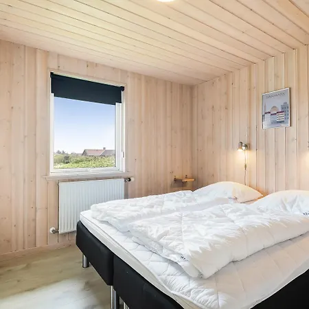 House With Pool, Spa, And Sauna By The Sea - Sj220 *
