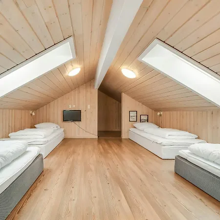 House With Pool, Spa, And Sauna By The Sea - Sj220 Semesterbostad