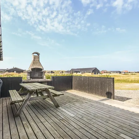 House With Pool, Spa, And Sauna By The Sea - Sj220 Semesterbostad