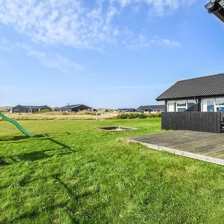 House With Pool, Spa, And Sauna By The Sea - Sj220 * Harboør